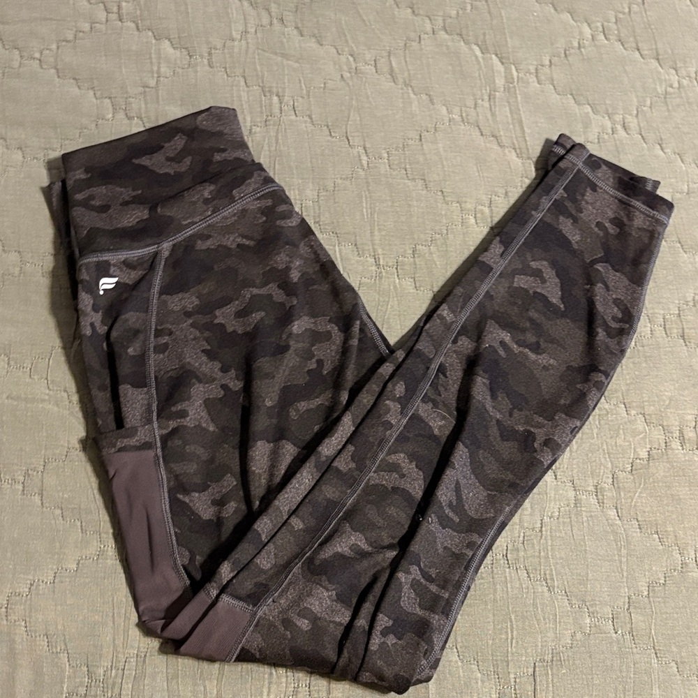 Camo Fabletics Leggings